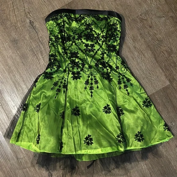 slim fit dress slacks Green 1980s Skull Pattern Gothic Style Dress main image 0